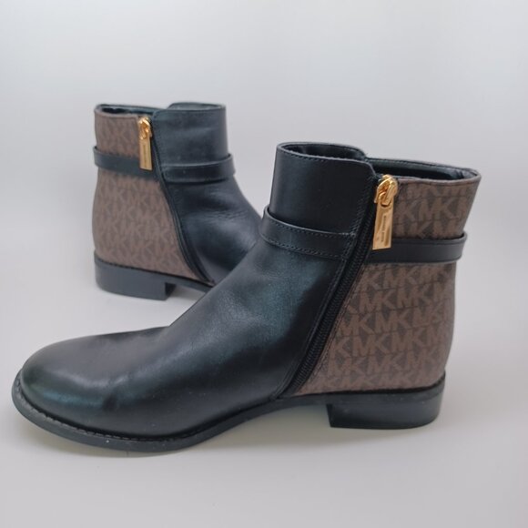 Michael Kors Ankle Boots Black Brown Britt Signature Logo Print Flats Womens 8.5 - Picture 11 of 16
